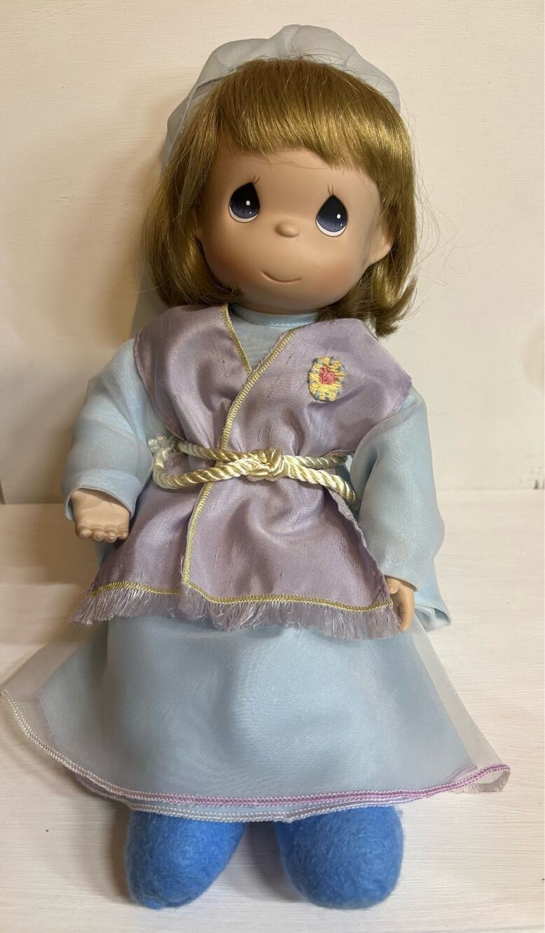 Precious Moments Mary Doll COME LET US ADORE HIM Collection